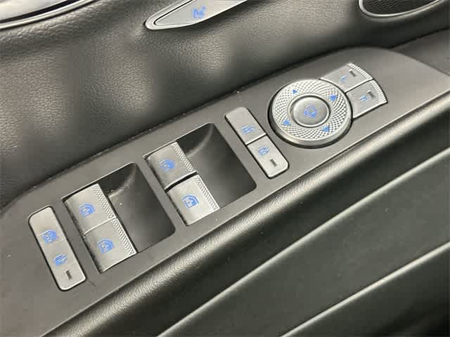 Thumbnail: 2023 Genesis G80 - 20