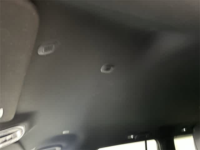 Thumbnail: 2023 Jeep Wagoneer - 28