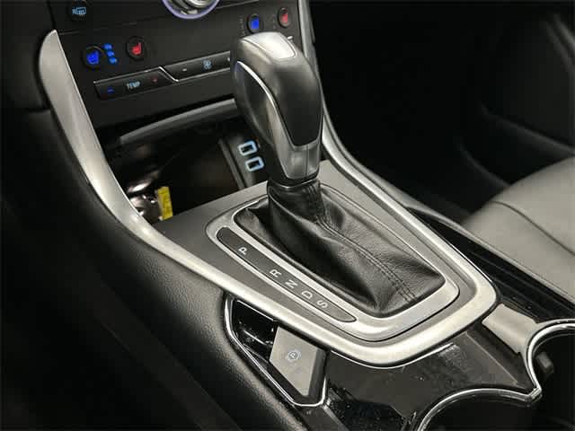 Thumbnail: 2018 Ford Edge - 25