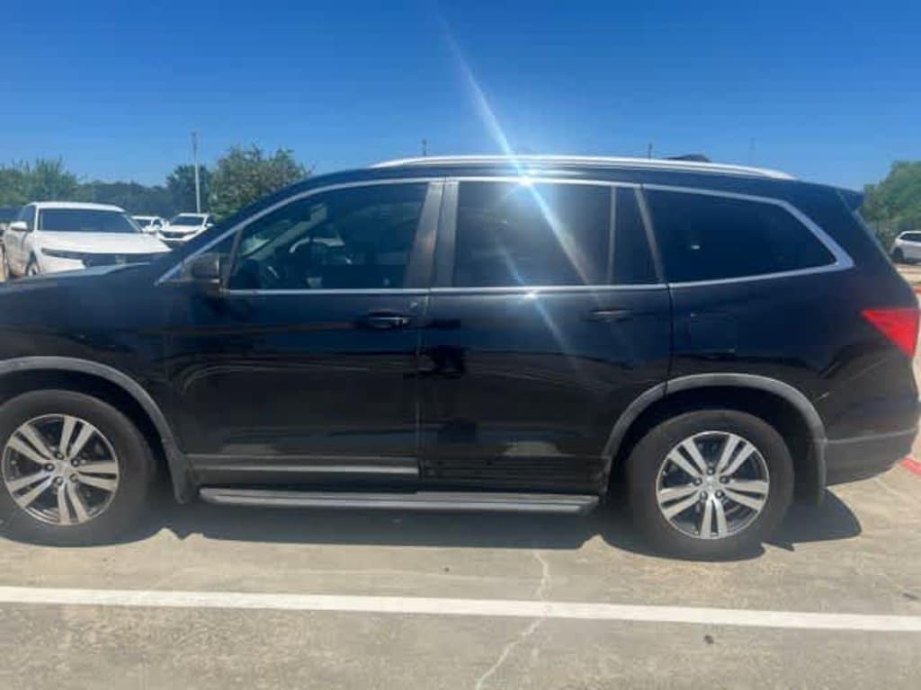 Used 2016 Honda Pilot EX-L FWD SUV