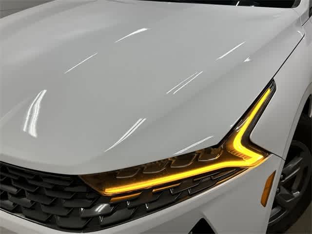 Thumbnail: 2021 Kia K5 - 31