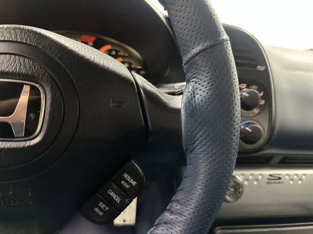 Thumbnail: 2005 Honda S2000 - 16