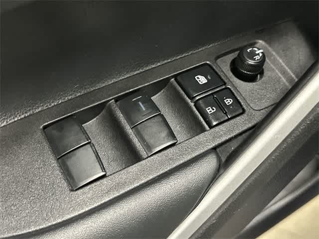 Thumbnail: 2025 Toyota Corolla Cross - 20