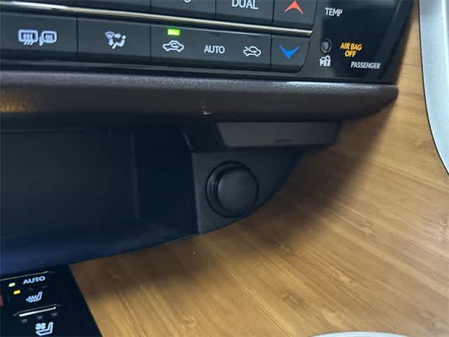 Thumbnail: 2018 Lexus RX - 26