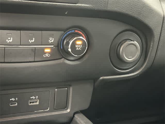 Thumbnail: 2022 Nissan Frontier - 25