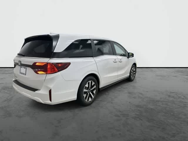 Thumbnail: 2026 Honda Odyssey - 4