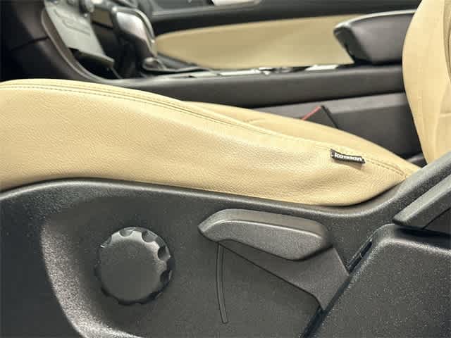 Thumbnail: 2018 Ford Edge - 26