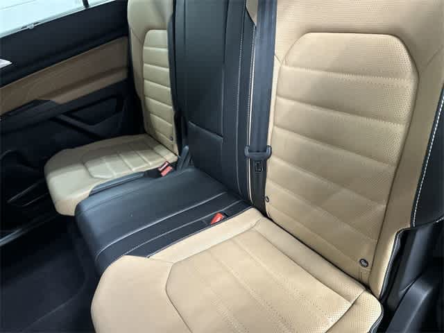 Thumbnail: 2022 Volkswagen Atlas - 11