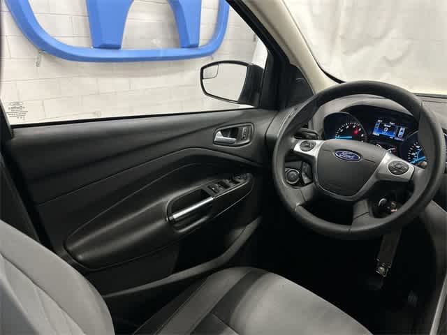 2016 Ford Escape SE 10