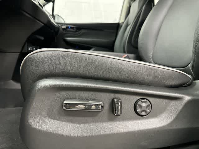 Thumbnail: 2026 Honda Odyssey - 27