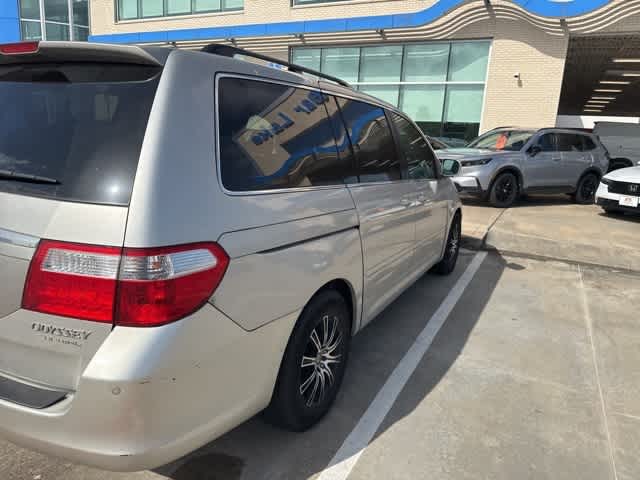 Thumbnail: 2005 Honda Odyssey - 3
