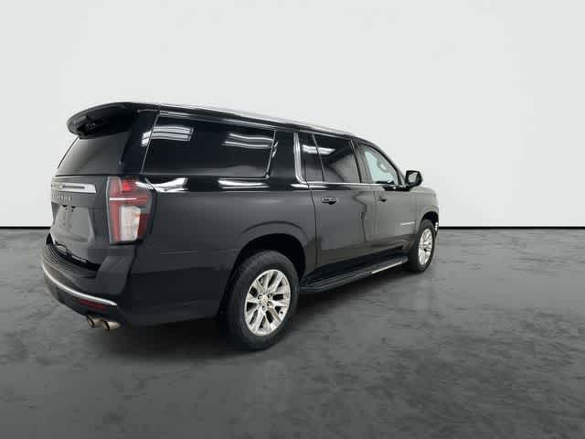 Thumbnail: 2023 Chevrolet Suburban - 4