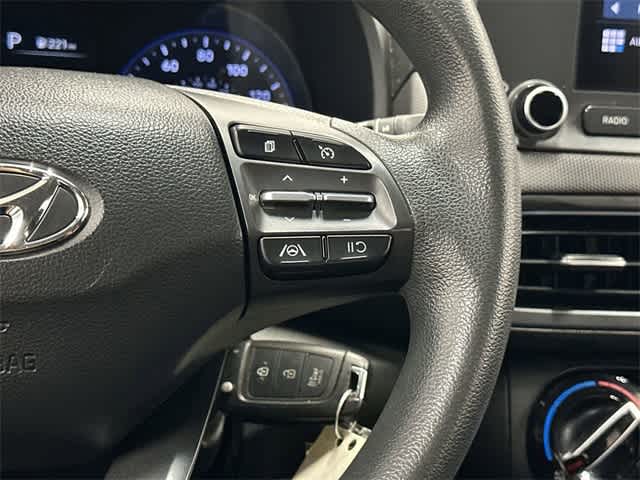2023 Hyundai Kona SE 18
