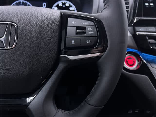 2025 Honda Odyssey Touring 19