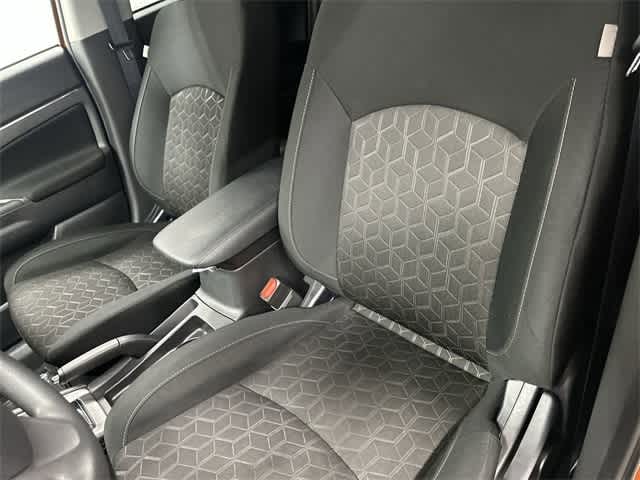 Thumbnail: 2024 Mitsubishi Outlander Sport - 10