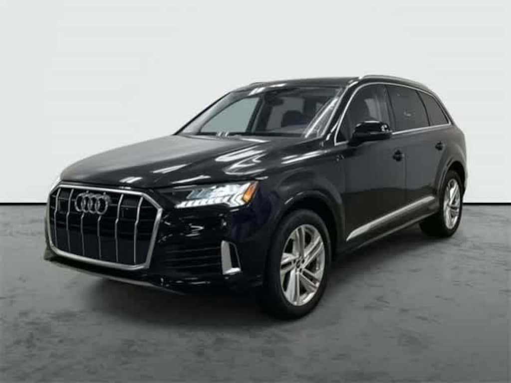Used 2024 Audi Q7 55 Premium Plus SUV