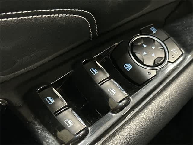 Thumbnail: 2018 Ford Edge - 20