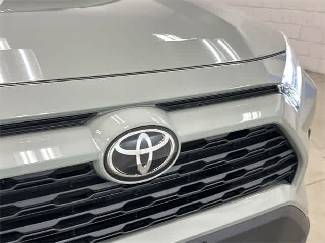 Thumbnail: 2023 Toyota RAV4 - 27
