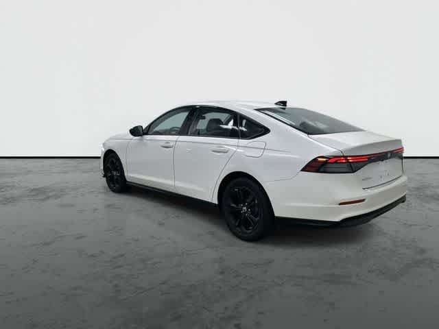 2025 Honda Accord SE - Photo 9