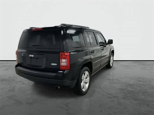 Thumbnail: 2017 Jeep Patriot - 3