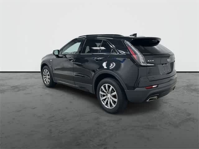 Thumbnail: 2021 Cadillac XT4 - 9