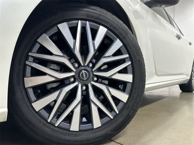 Thumbnail: 2023 Nissan Altima - 28