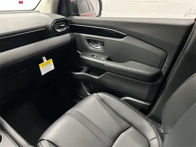 Thumbnail: 2025 Honda Pilot - 13