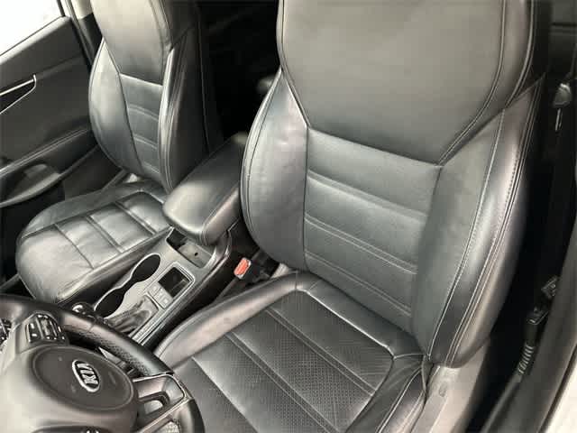 Thumbnail: 2017 Kia Sorento - 10