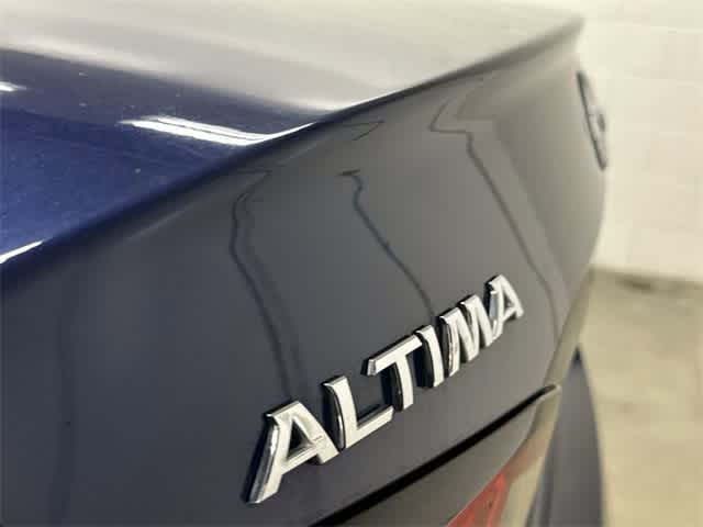 2022 Nissan Altima SR 30