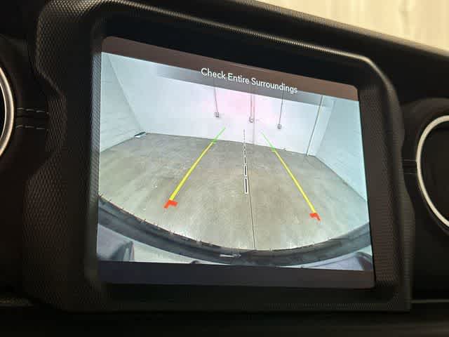 Thumbnail: 2021 Jeep Wrangler - 23