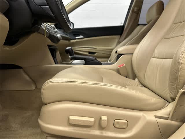 Thumbnail: 2012 Honda Accord - 25