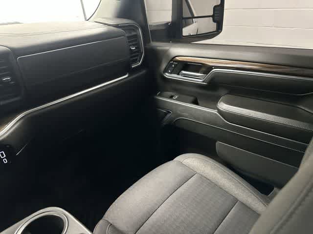 Thumbnail: 2024 Chevrolet Silverado 2500 - 13