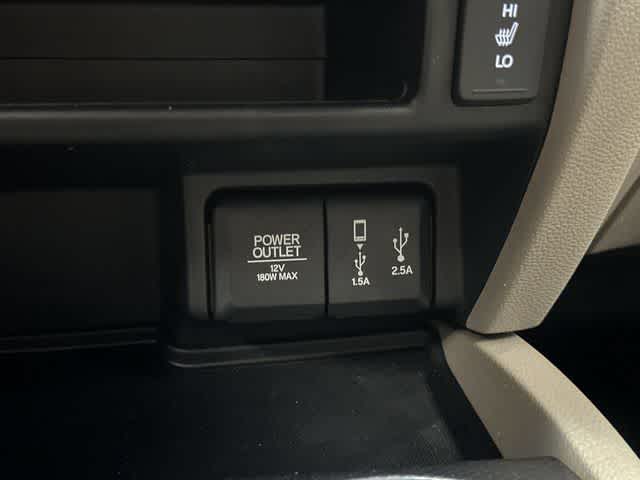 Thumbnail: 2017 Honda Pilot - 25