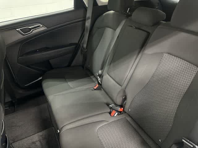 Thumbnail: 2025 Kia Sportage - 11