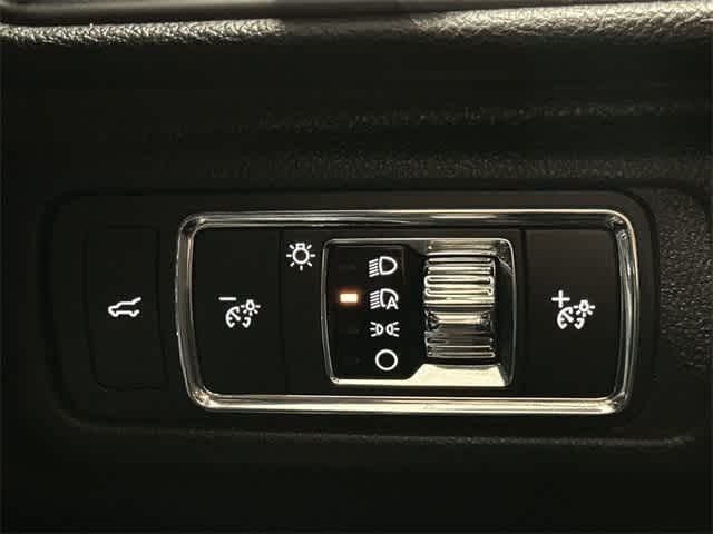 2022 Lincoln Corsair Standard 19