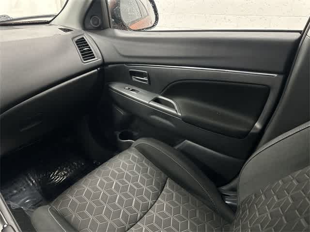 Thumbnail: 2024 Mitsubishi Outlander Sport - 13