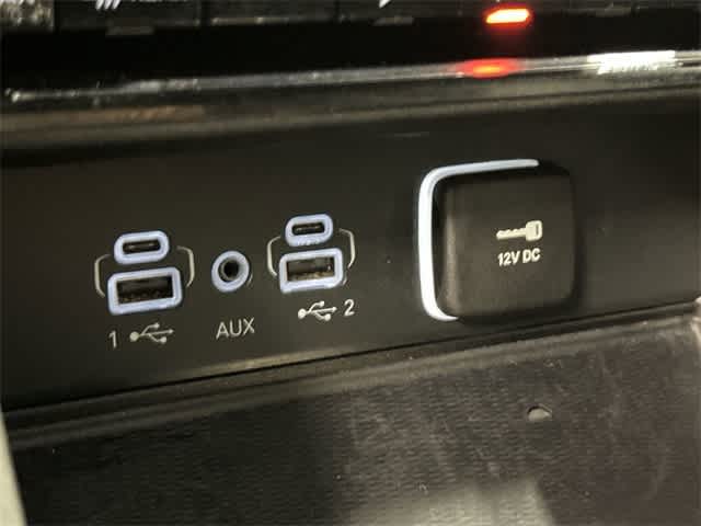 Thumbnail: 2023 Jeep Grand Cherokee - 23