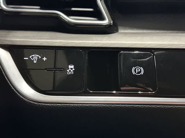 Thumbnail: 2025 Kia Sportage - 18