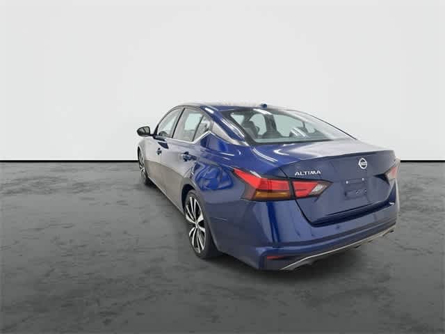 2022 Nissan Altima SR 2