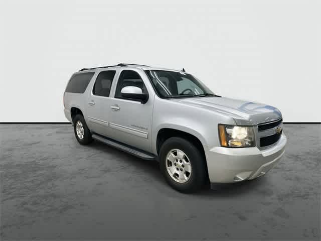 Thumbnail: 2013 Chevrolet Suburban - 5