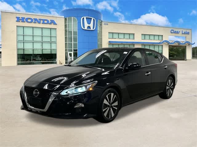 2020 Nissan Altima SV -
                League City, TX