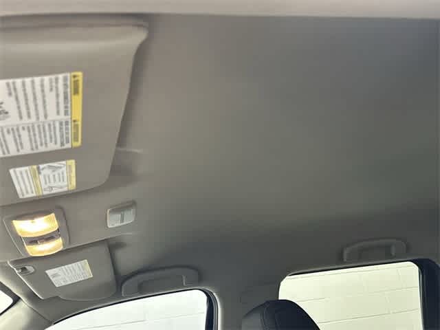 Thumbnail: 2022 Nissan Frontier - 27