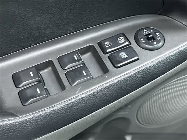 Thumbnail: 2018 Kia Forte - 20