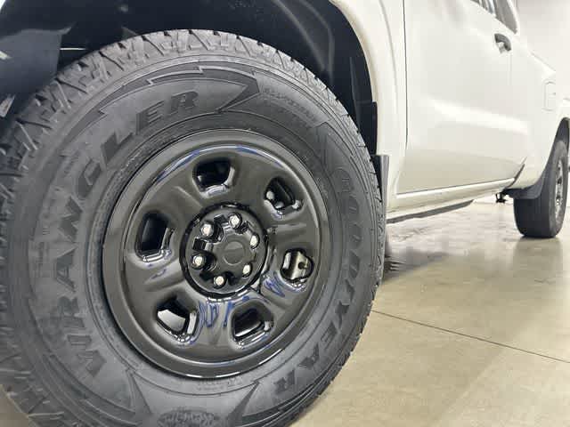 Thumbnail: 2025 Nissan Frontier - 27