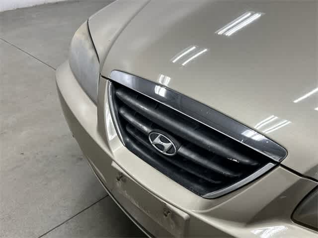 Thumbnail: 2005 Hyundai Elantra - 29