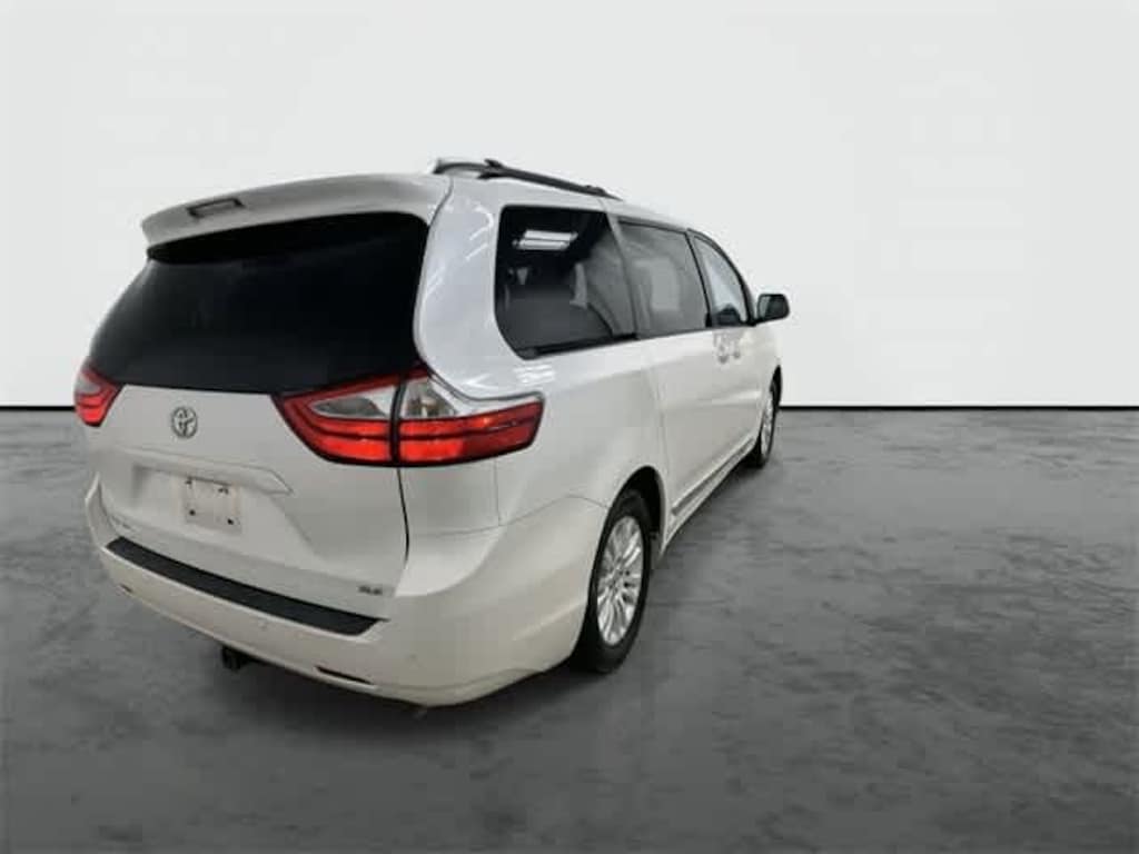 Used 2015 Toyota Sienna XLE Van