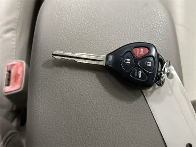 Thumbnail: 2009 Toyota Corolla - 32