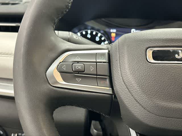 Thumbnail: 2025 Jeep Compass - 17