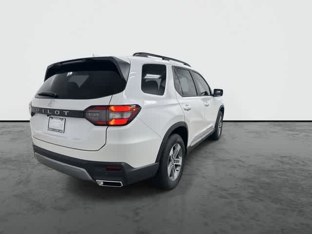 Thumbnail: 2026 Honda Pilot - 3