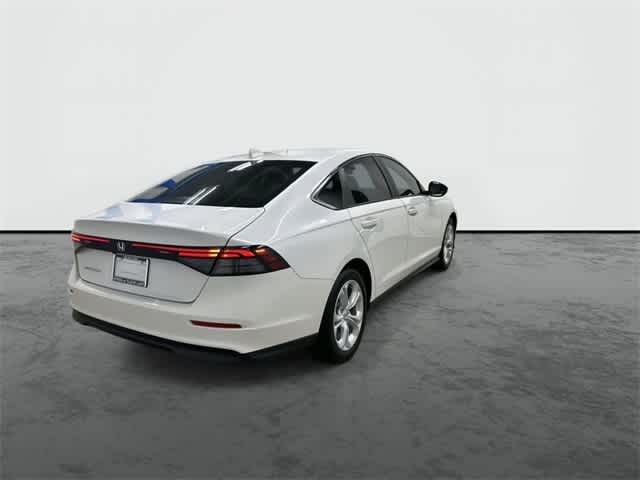 2025 Honda Accord LX photo 3